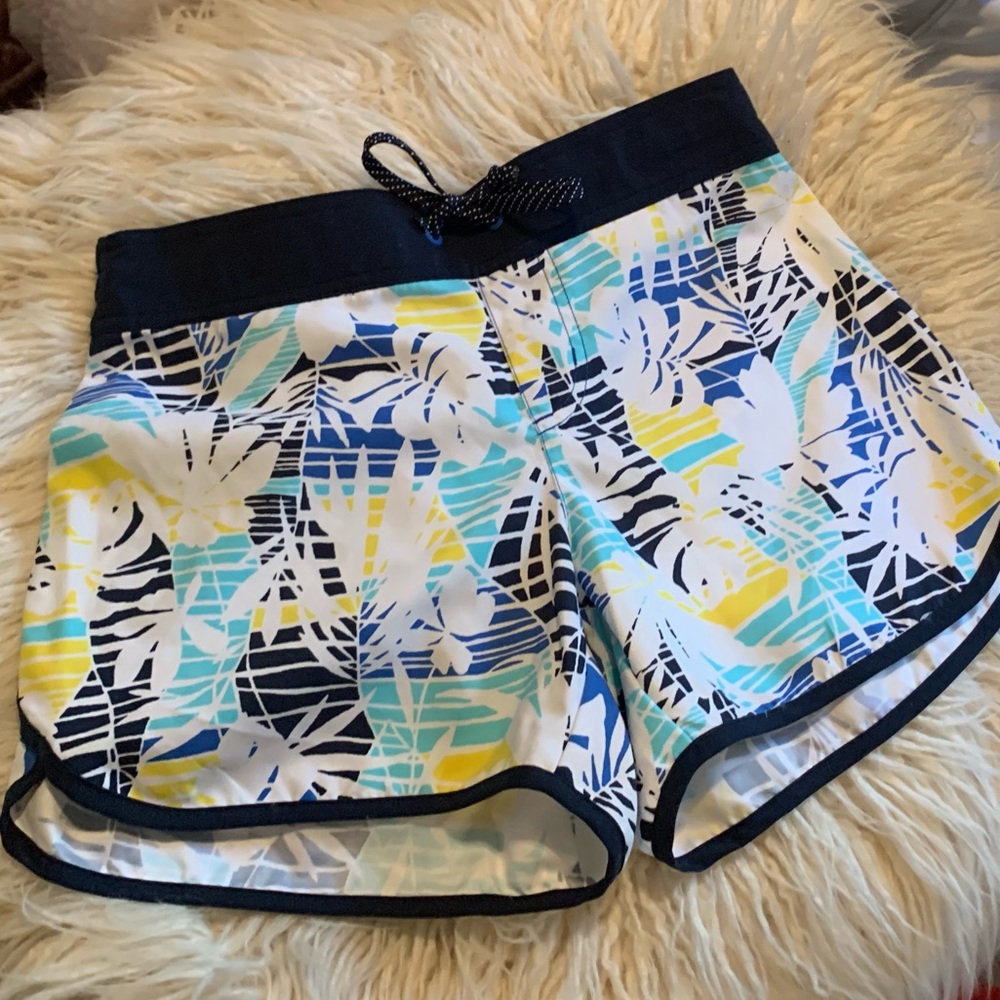 NWOT columbia PFG wastershorts